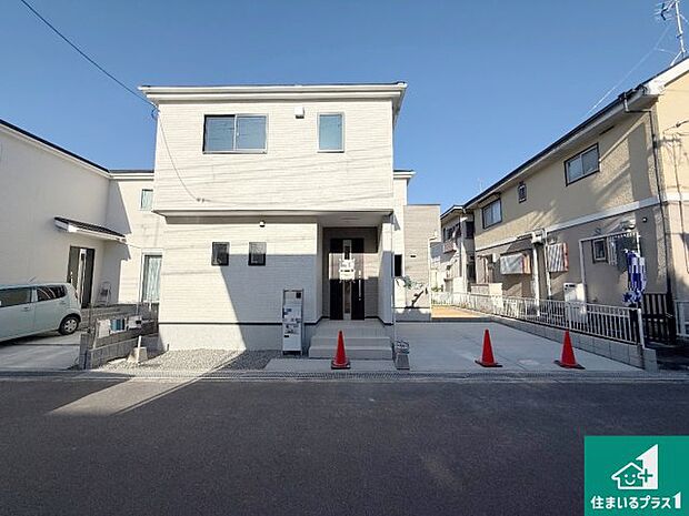 【外観】安心の10年保証！外観を美しく保ち、雨水で汚れを落とします！気になることがありましたら、お気軽にお問い合わせください！