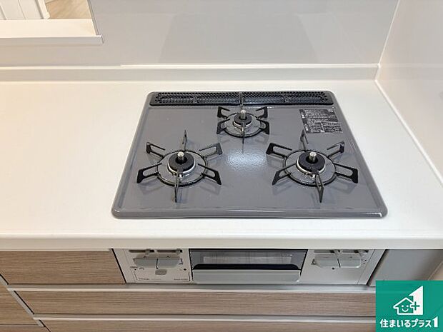 【コンロ】ダブル高火力Siセンサー付きコンロ!3口あるので、まとめて料理をする時も大活躍!