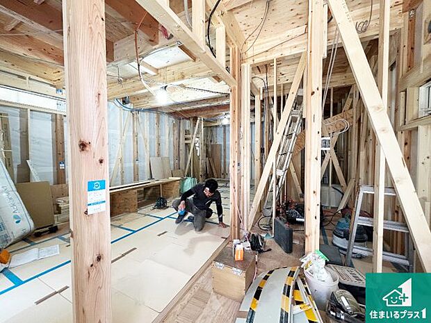 【外観】周辺は落ち着いた街並みの住宅地!子育てがしやすい住環境です!まだ未完成ですが、現地でしかわからない事もございます。是非一度ご覧ください。