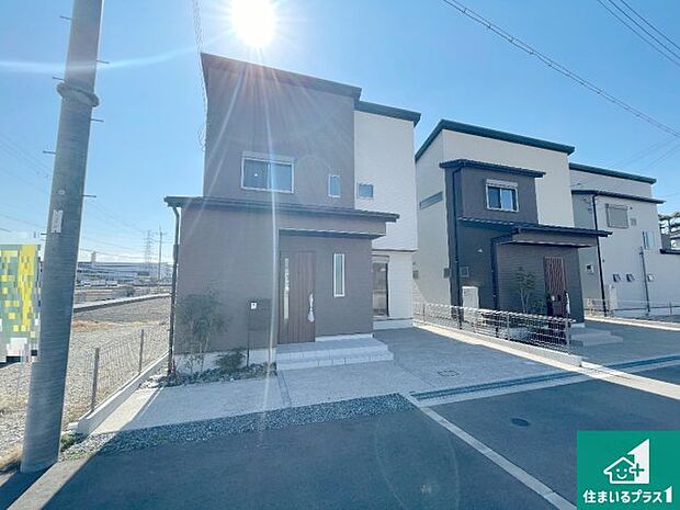 【外観】安心の10年保証！外観を美しく保ち、雨水で汚れを落とします！気になることがありましたら、お気軽にお問い合わせください！