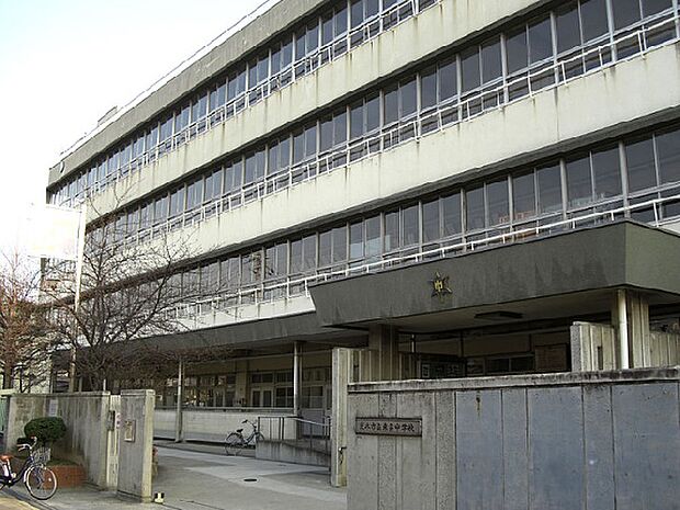 茨木市立東雲中学校