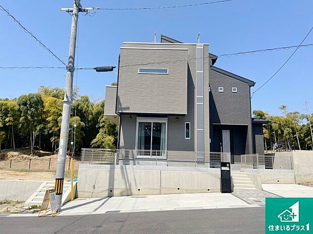 【外観】安心の10年保証!外観を美しく保ち、雨水で汚れを落とします!気になることがありましたら、お気軽にお問い合わせください!