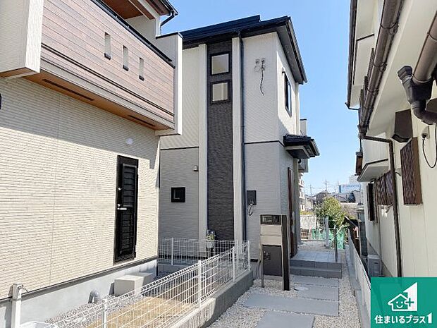 【外観】安心の10年保証!外観を美しく保ち、雨水で汚れを落とします!気になることがありましたら、お気軽にお問い合わせください!