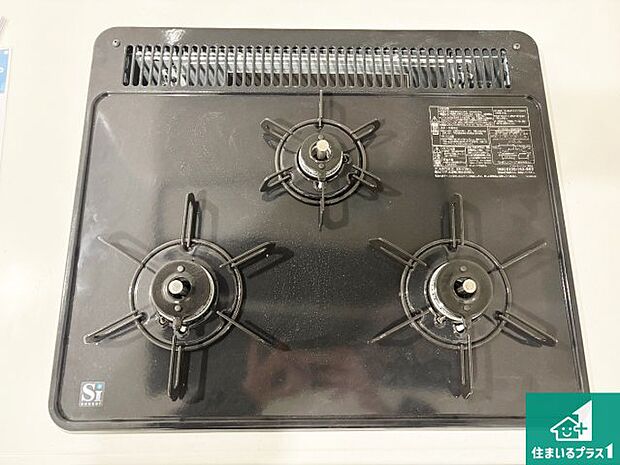 【コンロ】ダブル高火力Siセンサー付きコンロ!3口あるので、まとめて料理をする時も大活躍!