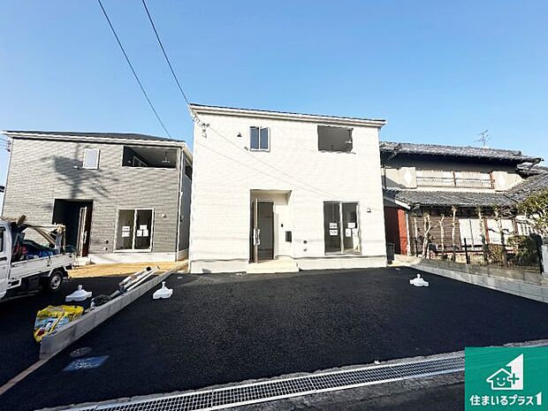 【外観】安心の10年保証!外観を美しく保ち、雨水で汚れを落とします!気になることがありましたら、お気軽にお問い合わせください!