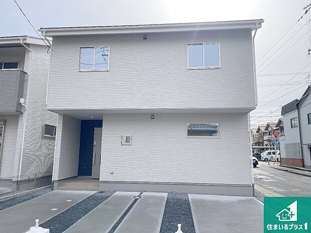 【外観】安心の10年保証!外観を美しく保ち、雨水で汚れを落とします!気になることがありましたら、お気軽にお問い合わせください!