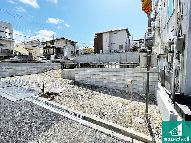 【外観】現在建築中！落ち着いた街並みで新生活を始めることが出来そう！周辺の物件も併せてご紹介させて頂きます！