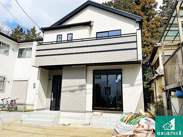 【外観】安心の10年保証!外観を美しく保ち、雨水で汚れを落とします!気になることがありましたら、お気軽にお問い合わせください!