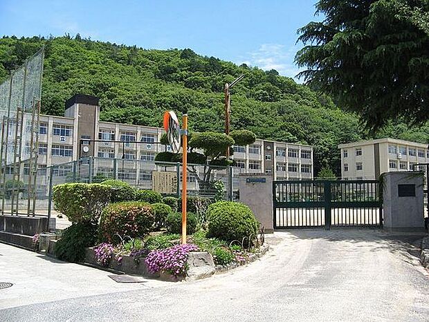 神戸市立山田中学校