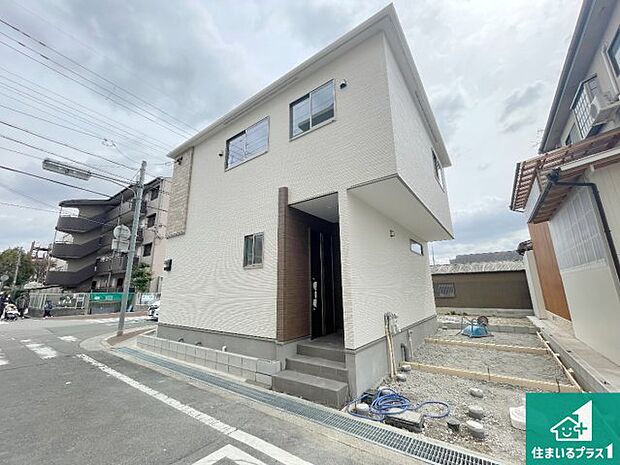 【外観】安心の10年保証!外観を美しく保ち、雨水で汚れを落とします!気になることがありましたら、お気軽にお問い合わせください!