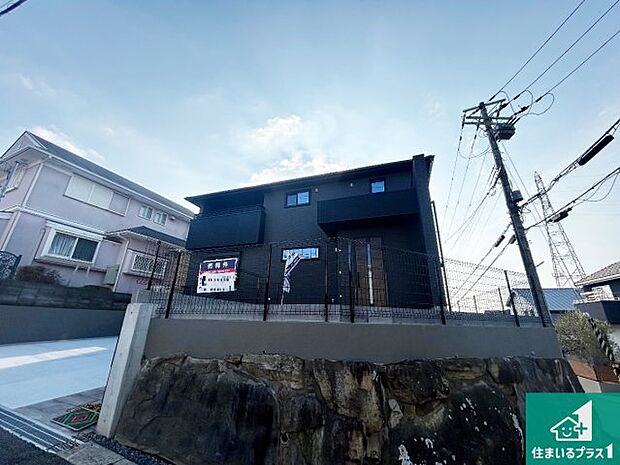 【外観】安心の10年保証！外観を美しく保ち、雨水で汚れを落とします！気になることがありましたら、お気軽にお問い合わせください！