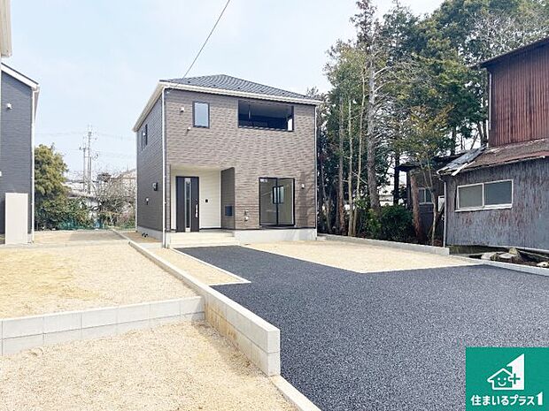 【外観】安心の10年保証！外観を美しく保ち、雨水で汚れを落とします！気になることがありましたら、お気軽にお問い合わせください！