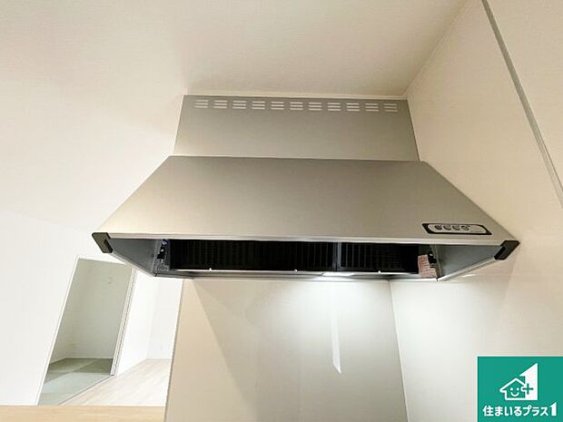 【レンジフード】汚れにくいスロットフィルタでお手入れラクラク！ＬＥＤ照明付き！