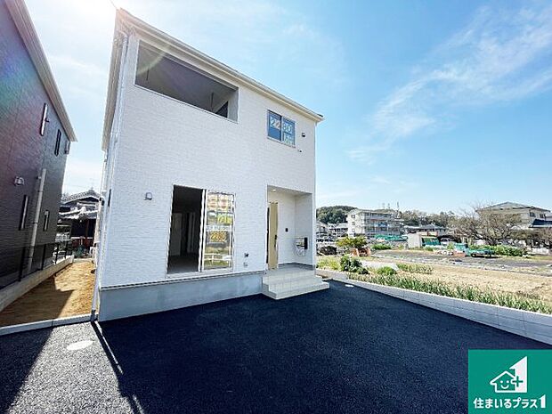 【外観】安心の10年保証！外観を美しく保ち、雨水で汚れを落とします！気になることがありましたら、お気軽にお問い合わせください！