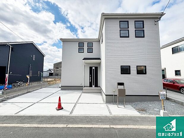 【外観】安心の10年保証！外観を美しく保ち、雨水で汚れを落とします！気になることがありましたら、お気軽にお問い合わせください！