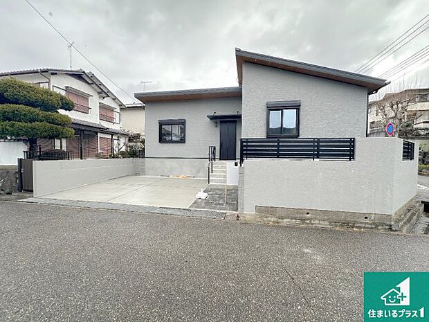 【外観】安心の10年保証！外観を美しく保ち、雨水で汚れを落とします！気になることがありましたら、お気軽にお問い合わせください！