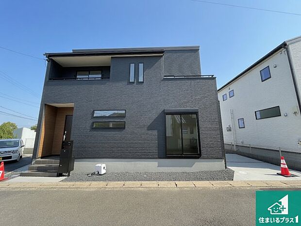 【外観】安心の10年保証！外観を美しく保ち、雨水で汚れを落とします！気になることがありましたら、お気軽にお問い合わせください！