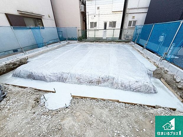【外観】現在建築中！落ち着いた街並みで新生活を始めることが出来そう！周辺の物件も併せてご紹介させて頂きます！