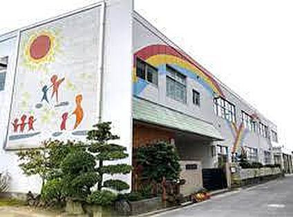 安松幼稚園 徒歩550m