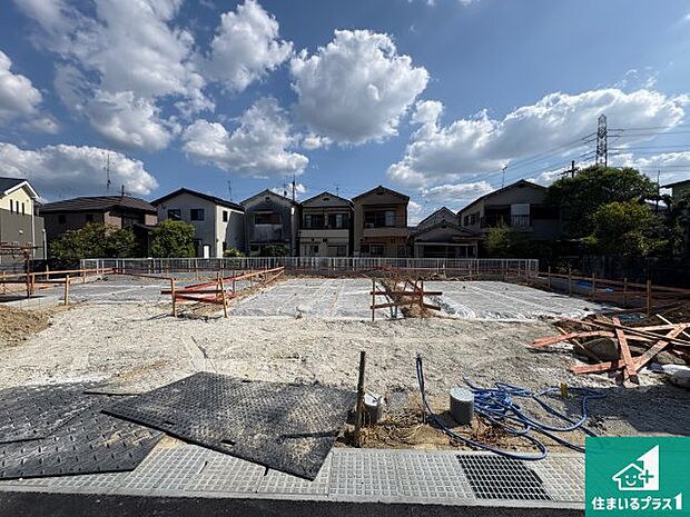【外観】現在建築中!落ち着いた街並みで新生活を始めることが出来そう!周辺の物件も併せてご紹介させて頂きます!