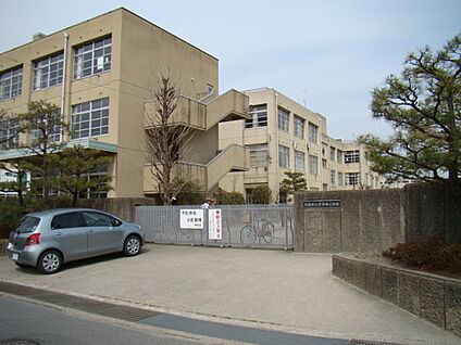 城陽市立寺田西小学校 徒歩900m