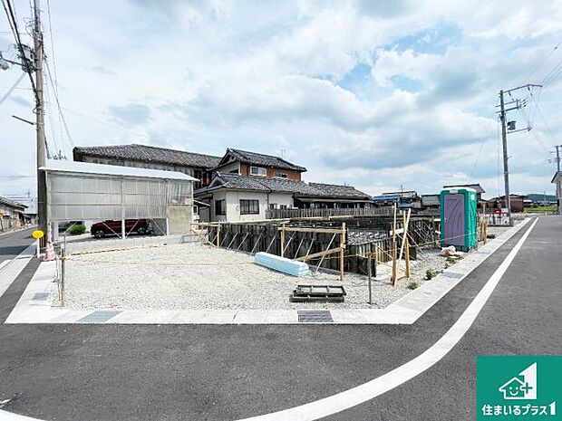 【外観】現在建築中!落ち着いた街並みで新生活を始めることが出来そう!周辺の物件も併せてご紹介させて頂きます!