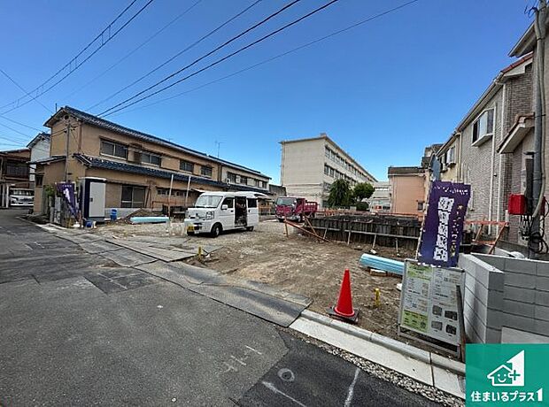 【外観】現在建築中！落ち着いた街並みで新生活を始めることが出来そう！周辺の物件も併せてご紹介させて頂きます！