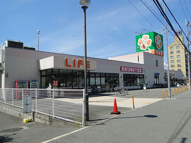 ライフ 御殿山店