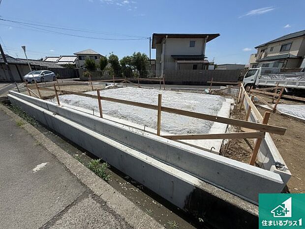 【外観】現在建築中!落ち着いた街並みで新生活を始めることが出来そう!周辺の物件も併せてご紹介させて頂きます!