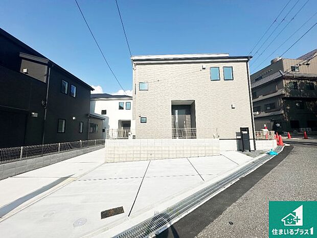 【外観】安心の10年保証!外観を美しく保ち、雨水で汚れを落とします!気になることがありましたら、お気軽にお問い合わせください!