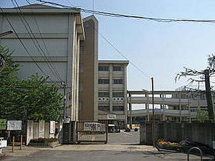 宇治市立西宇治中学校 徒歩1700m