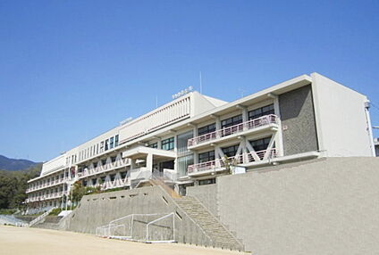 葛城市立新庄中学校 徒歩1600m
