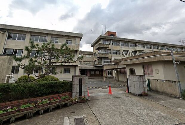 天理市立朝和小学校