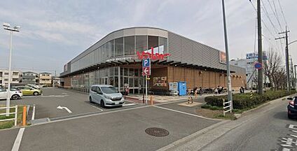 バロー高槻店 徒歩350m