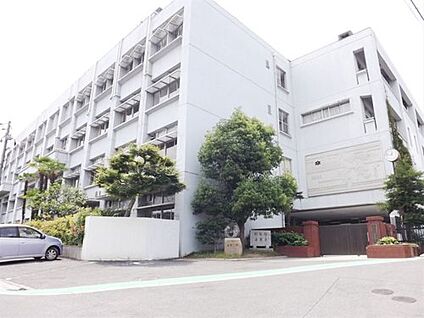 三郷町立三郷中学校 徒歩2100m