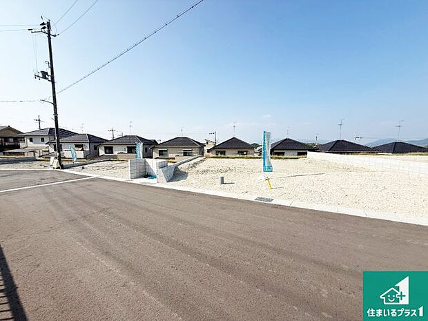 【外観】現在建築中!落ち着いた街並みで新生活を始めることが出来そう!周辺の物件も併せてご紹介させて頂きます!