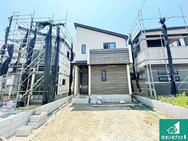 【外観】安心の10年保証!外観を美しく保ち、雨水で汚れを落とします!気になることがありましたら、お気軽にお問い合わせください!