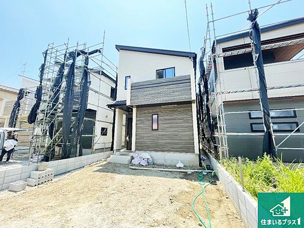 【外観】安心の10年保証!外観を美しく保ち、雨水で汚れを落とします!気になることがありましたら、お気軽にお問い合わせください!