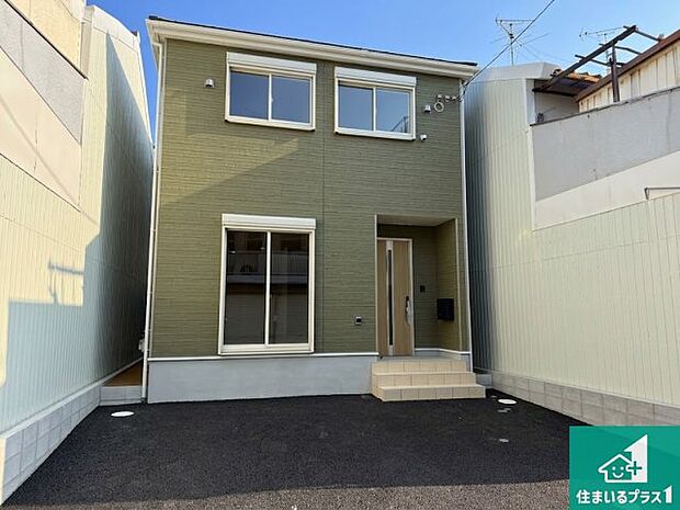 【外観】安心の10年保証！外観を美しく保ち、雨水で汚れを落とします！気になることがありましたら、お気軽にお問い合わせください！