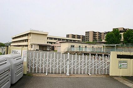 生駒市立生駒南第二小学校 徒歩1200m