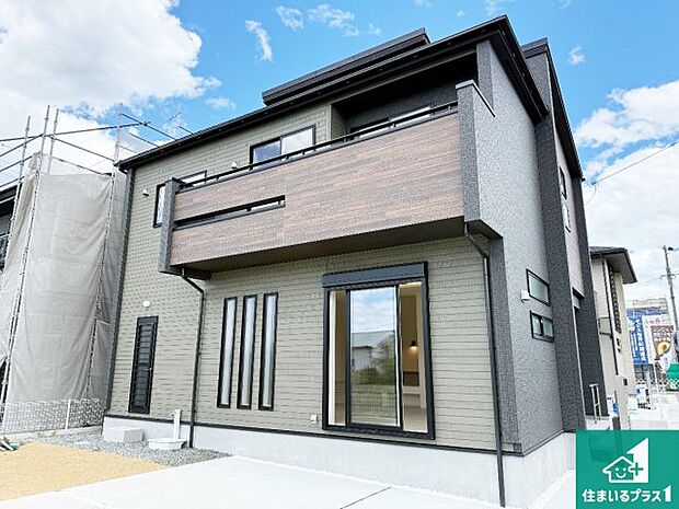 【外観】安心の10年保証！外観を美しく保ち、雨水で汚れを落とします！気になることがありましたら、お気軽にお問い合わせください！