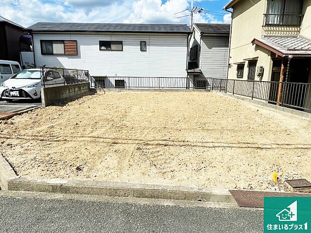 【外観】現在建築中!落ち着いた街並みで新生活を始めることが出来そう!周辺の物件も併せてご紹介させて頂きます!