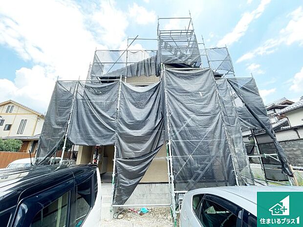 【外観】現在建築中！落ち着いた街並みで新生活を始めることが出来そう！周辺の物件も併せてご紹介させて頂きます！