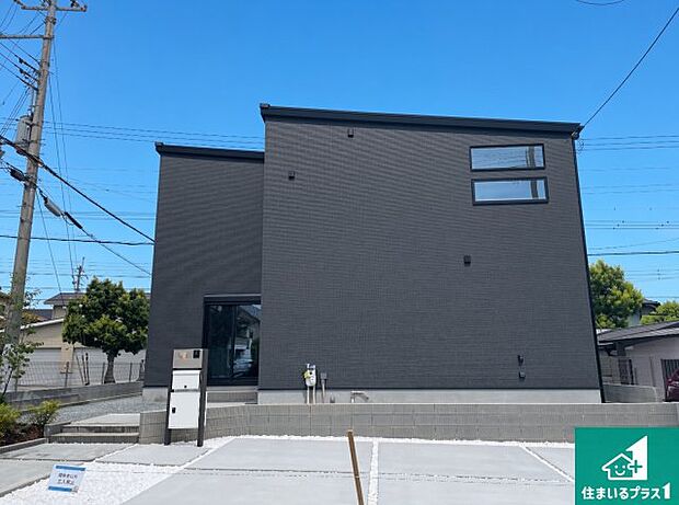 【外観】安心の10年保証!外観を美しく保ち、雨水で汚れを落とします!気になることがありましたら、お気軽にお問い合わせください!