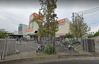 ライフ高槻城西店 徒歩650m