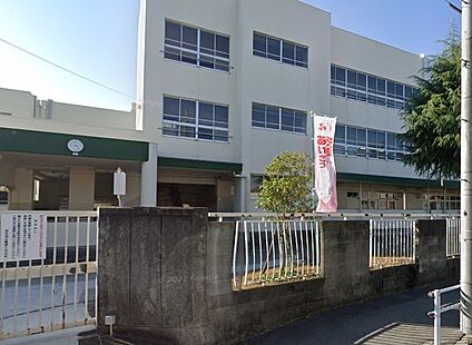 茨木市立葦原小学校 徒歩800m