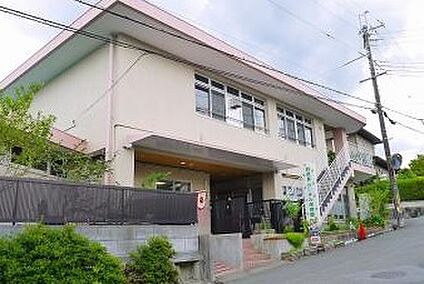 西奈良ルーテル保育園 徒歩619m
