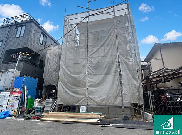【外観】周辺は落ち着いた街並みの住宅地!子育てがしやすい住環境です!まだ未完成ですが、現地でしかわからない事もございます。是非一度ご覧ください。