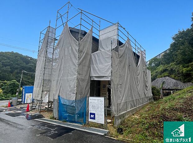 【外観】現在建築中!落ち着いた街並みで新生活を始めることが出来そう!周辺の物件も併せてご紹介させて頂きます!