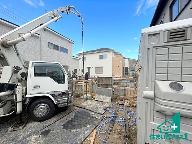 【外観】ご案内の際は現地集合はもちろん、ご自宅の送迎や最寄りの駅迄のお迎え等お気軽にご相談ください。